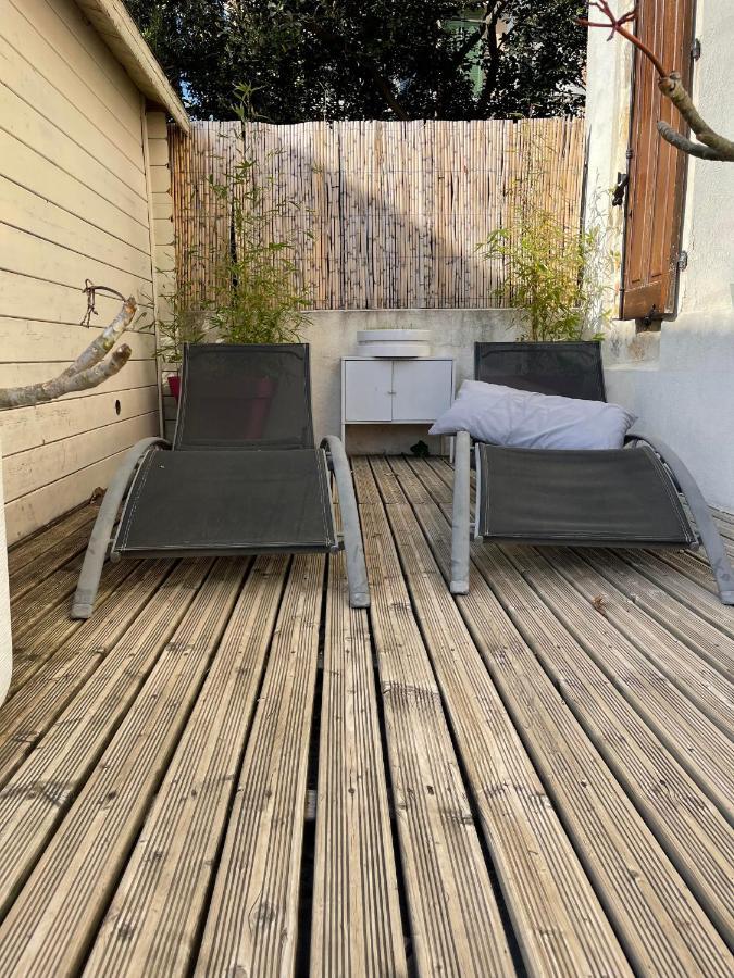 Rdc De Maison Avec Terrasse Barbecue Tolone Esterno foto